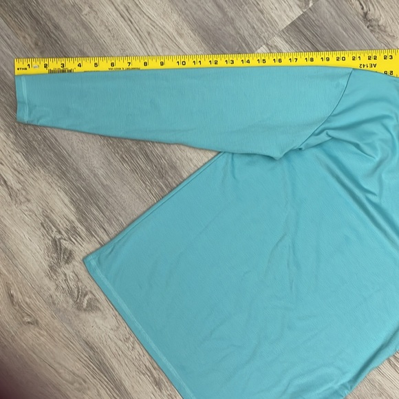 Quiksilver Blue UPF Protection 50+ Long Sleeve Logo Tee Boy's Size Medium -12 - Picture 6 of 10